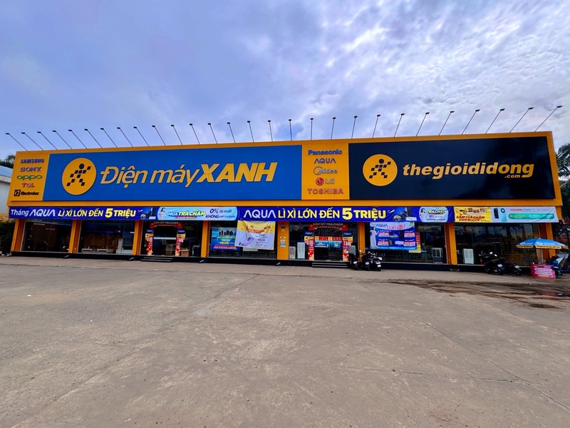 Siêu thị điện máy xanh tại Điện máy Xanh 1484 Tỉnh Lộ 8, Ấp 12, Xã Phú Hòa Đông, Thành phố Hồ Chí Minh, Việt Nam